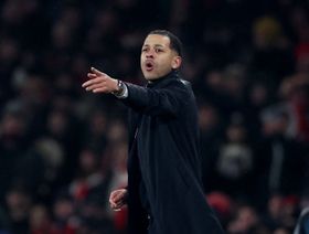 روسينيور مدرب تشيلسي يهاجم أرسنال بعد أحداث كأس الرابطة