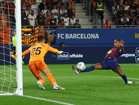 رغم غياب يامال.. برشلونة يتفنن في إذلال فالنسيا بسداسية