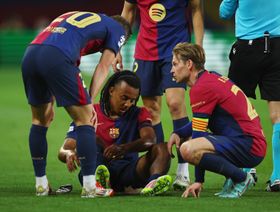الإصابة "تحرم" برشلونة من كوندي أمام إنتر ميلان وريال مدريد