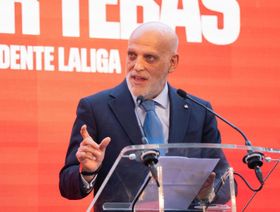 تيباس يسخر من اتفاق ريال مدريد مع يويفا لإنهاء "السوبرليغ"