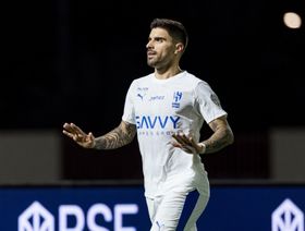 نيفيز وتمبكتي الأفضل من الهلال وحارس نيوم يخطف الأضواء