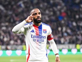 من هم لاعبو الدوري الفرنسي الذين تنتهي عقودهم صيف 2025؟