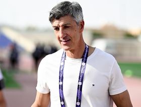 أزمة الشباب تتفاقم… تطورات مفاجئة مع المدرب إيمانول ألغواسيل