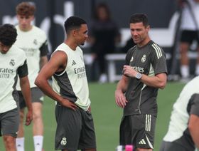 هل ينتظر ريال مدريد صفقات جديدة؟.. تشابي أُبلغ بالقرار النهائي