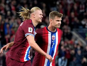 هالاند يقود النرويج لفوز كبير ويضع إيطاليا في مأزق