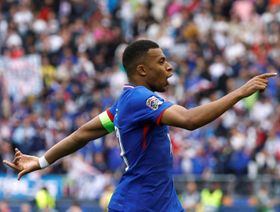 كيليان مبابي أفضل لاعب في مباراة فرنسا وألمانيا بدوري الأمم