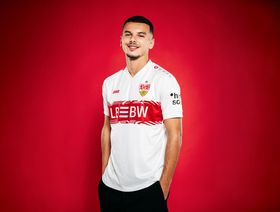 بوعناني يلتحق بشتوتغارت ويصبح سادس جزائري في الدوري الألماني