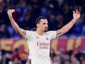إبراهيموفيتش يثير فتنة سياسية بتشجيع منتخب غير السويد في كأس العالم