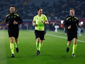 ريال مدريد يطالب بتغيير حكام الكلاسيكو تحسباً لتحيزهم ضده
