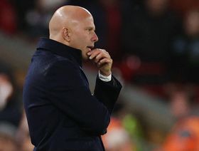 سلوت يختلق الأعذار بعد سقوط ليفربول المروع أمام بالاس