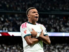 "محاباة" كيليان مبابي تنذر بأزمة في ريال مدريد
