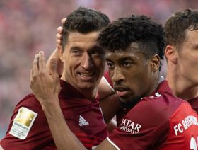 ليفاندوفسكي يلامس الرقم القياسي العالمي لنجم النصر السعودي