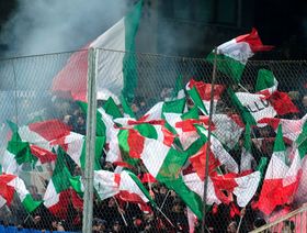 كندا تحاول الاستعانة بمشجعي إيطاليا المحبطين بسبب كأس العالم