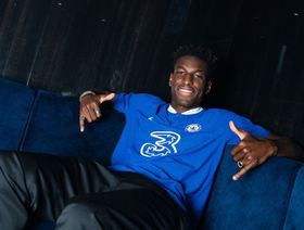 بايرن ميونيخ يتفق أخيراً مع جاكسون لتخفيف الضغط عن هاري كين