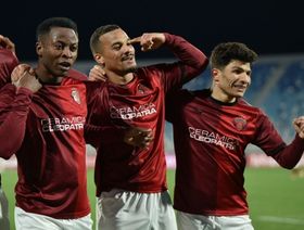 سيراميكا كليوباترا يهزم المحلة ويعزز تصدره للدوري المصري