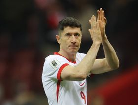 ليفاندوفسكي يعتزل اللعب دولياً بعد خلاف مع مدرب بولندا