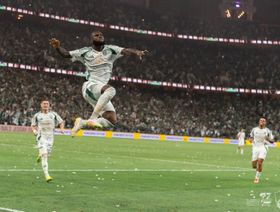 الأهلي "مستعد للتخلّي" عن كيسي.. فهل يعود للدوري الإيطالي؟