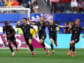 شاهد.. كندا تلدغ جنوب إفريقيا بهدف قاتل وتحجز أول مقعد في دور الـ16