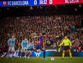 طبيب بارز ينذر برشلونة وإسبانيا حول خطورة إصابة لامين يامال