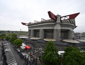 ميلان وإنتر يتوصلان إلى اتفاق لشراء منطقة "سان سيرو"