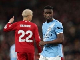 المدافع مارك غيهي يحقق الفوز الرابع على ليفربول هذا الموسم