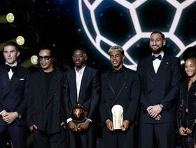 يامال يهنئ ديمبيلي على الكرة الذهبية و"الموسم الرائع"