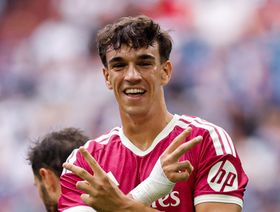 كيف وجد مورينيو في "إسبي" مهاجم الصندوق المثالي لريال مدريد؟