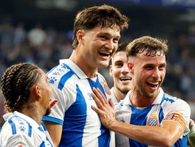 إسبانيول يصعق أتلتيكو مدريد بريمونتادا متأخرة في الليغا