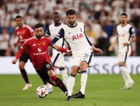 لاعبو توتنهام يسيطرون على تشكيلة الموسم في الدوري الأوروبي