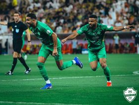 شاهد.. الأهلي يهزم الاتحاد بديربي جدة ويتصدر الدوري السعودي مؤقتاً