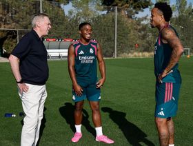 أنشيلوتي: ريال مدريد سيحقق موسماً رائعاً مع مورينيو