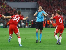 بايرن ميونيخ يعتبر الحكم جواو بينيرو عديم الخبرة في دوري أبطال أوروبا