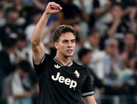 يوفنتوس يتحرك لحماية نجمه يلديز من إغراءات برشلونة والإنجليز