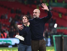 زميل سابق لبيب غوارديولا ينصحه بالرحيل عن مانشستر سيتي