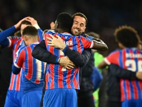 كريستال بالاس ورايو فايكانو يخوضان أول نهائي أوروبي على الإطلاق بدوري المؤتمر