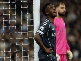 شاهد.. ريال مدريد يستغل طرد قائد سيتي ويتأهل لربع نهائي أبطال أوروبا