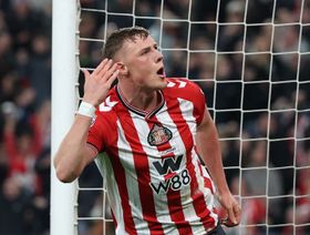 شاهد.. نوتنغهام يقسو على سندرلاند بخماسية ويعقّد موقف توتنهام