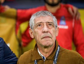 أذربيجان تنفصل عن المدرب سانتوس بعد 11 مباراة دون فوز