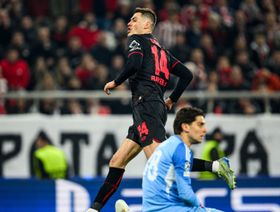 ثنائية شيك تقرب ليفركوزن من ثمن نهائي دوري أبطال أوروبا