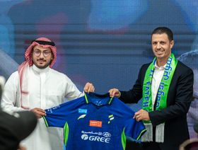 سلامي يتوقّع مباراة "صعبة جداً" للفتح أمام الأهلي ويريد أداءً "مشرّفاً"