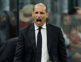 أليغري يكشف ما ينقص ميلان ويرى نابولي الأقرب للقب الدوري الإيطالي
