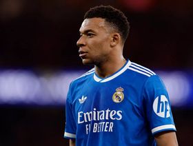 كيليان مبابي ينال 4 ملايين يورو من باريس سان جيرمان.. ونزاعهما مستمرّ