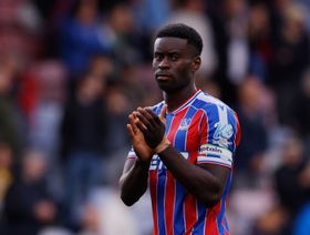 برشلونة في "مهمة مستحيلة" للتعاقد مع المدافع غويهي