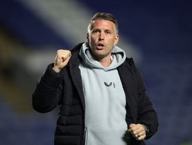 ولفرهامبتون يتعاقد مع المدرب روب إدواردز