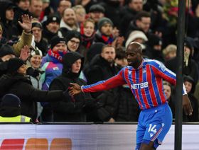 يوفنتوس يرسل عرضاً جديداً لضم ماتيتا مهاجم كريستال بالاس