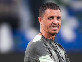 جمال سلامي "مصدوم" بعد هزيمة الفتح ويطالب بمعاقبة زياد الجري