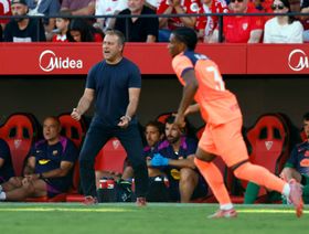 فليك يتجنب القسوة على لاعبي برشلونة: ليست أسوأ هزيمة لنا