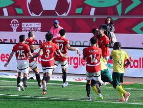 ذا أثليتيك تسخر من "مهزلة" ركلة جزاء مصر ومحمد صلاح في كأس إفريقيا