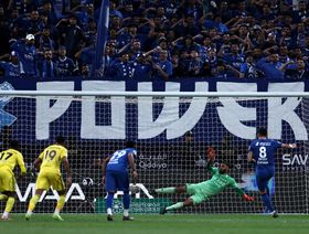 بث مباشر - الهلال ينتفض ضد النصر بعد طرد العقيدي واستبدال رونالدو
