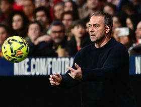 فليك يكشف سبب غضب لامين يامال بعد نهاية مباراة أتلتيكو مدريد